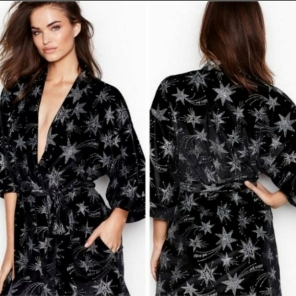 Victoria's Secret Other - Victoria's Secret Velvet Glitter Star Robe Size M/L